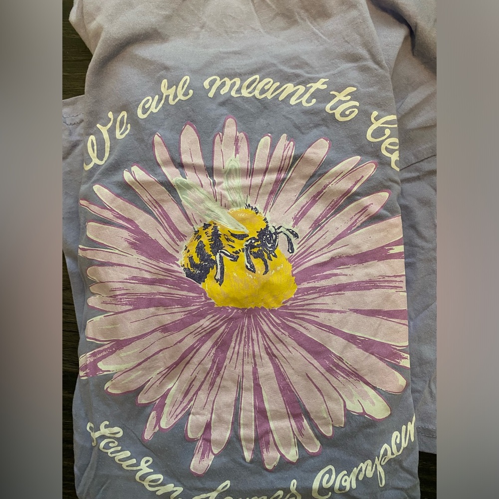5 Lauren James tee’s